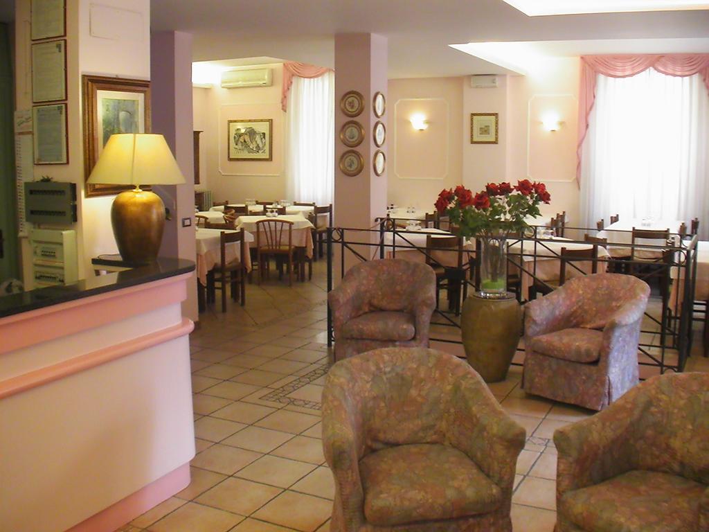 Hotel Venezia Montecatini Terme Exteriör bild