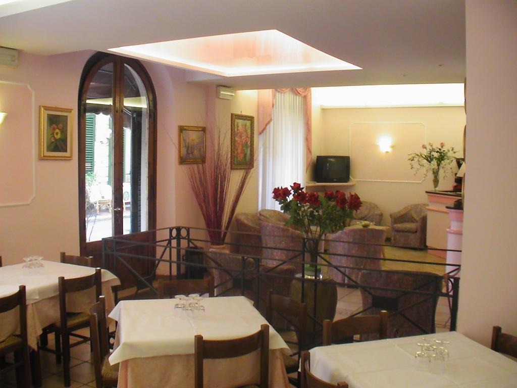 Hotel Venezia Montecatini Terme Exteriör bild