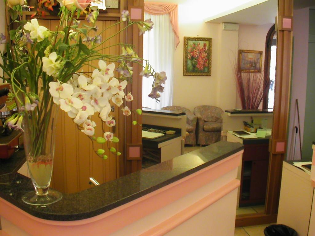 Hotel Venezia Montecatini Terme Exteriör bild